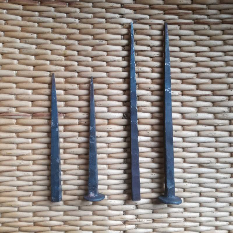 Blacksmith's ironing, life nails, coffin nails, old old nails, old nails, old nails