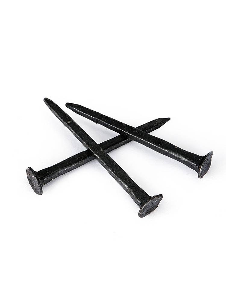 Black shoe nails, little nails, small wooden plasters, trim nails