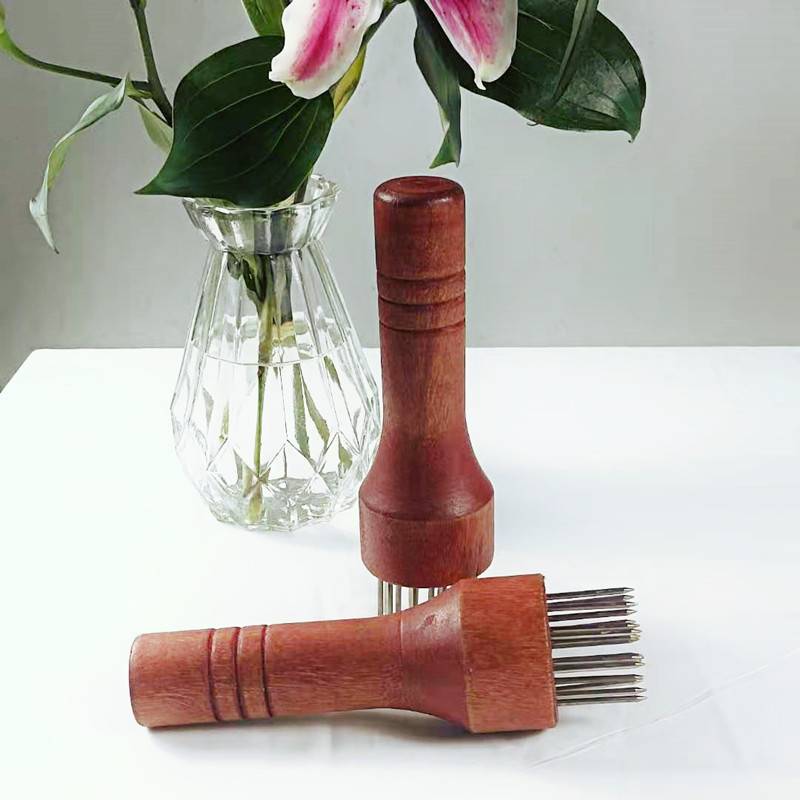 Wooden handle round pork skin pine meat needle loose meat, loose meat, beef tendon, pork skin inserted meat hammer and steak pores