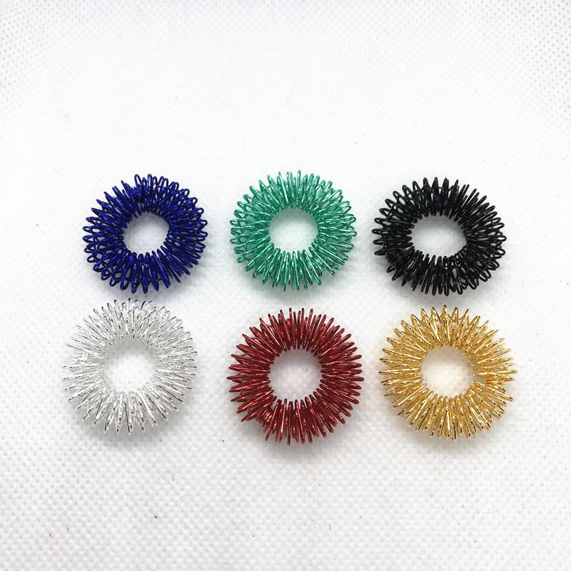 Self -produced mini metal finger massage finger massage ring metal finger massage ring relaxing fingers