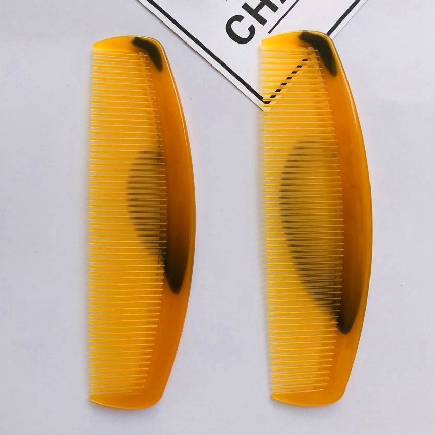 Half-month yellow and thick combs (2 pieces)