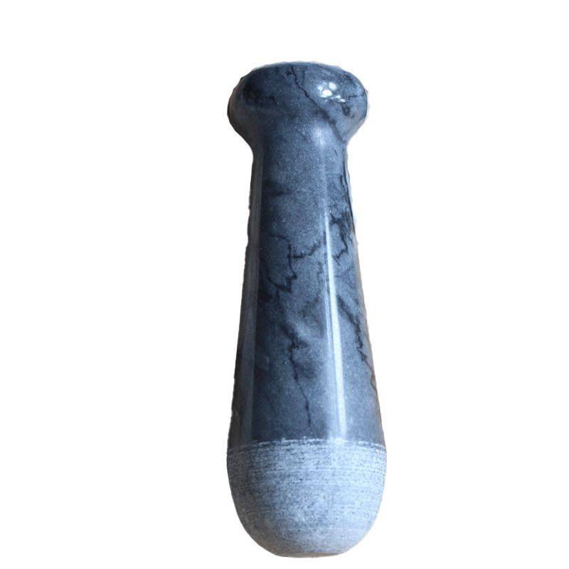 Put the garlic hammer hammer and mash the garlic stone mortar hammer grinding rod to mash the green stone garlic mortar hammer to pound the pestle