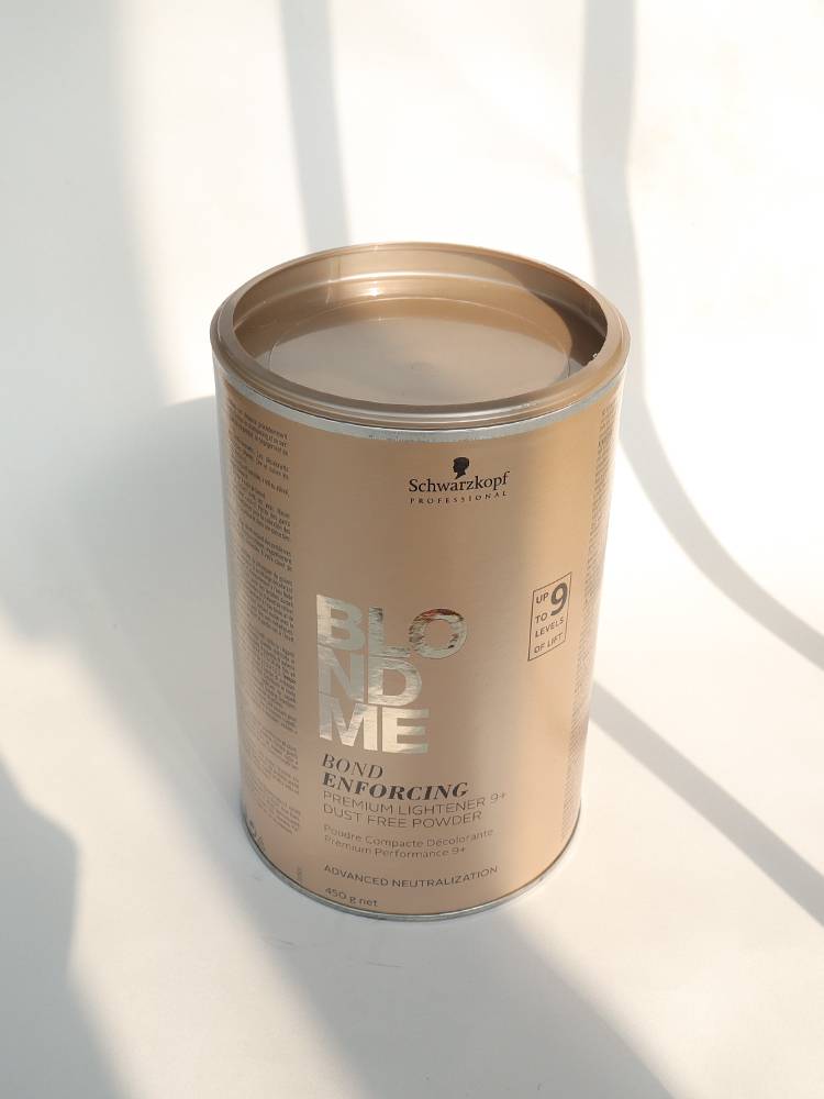 Germany's original Schwarn drifting powder drifting agent BlondMe Platinum 9 degrees without hurting the fading agent hypoxy milk