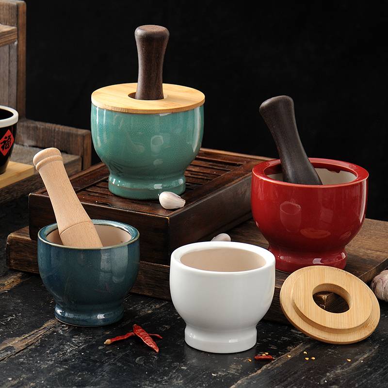 Ceramic garlic mackerel garlic mackerel crusher grinder hand-smuggling can of garlic with garlic moth