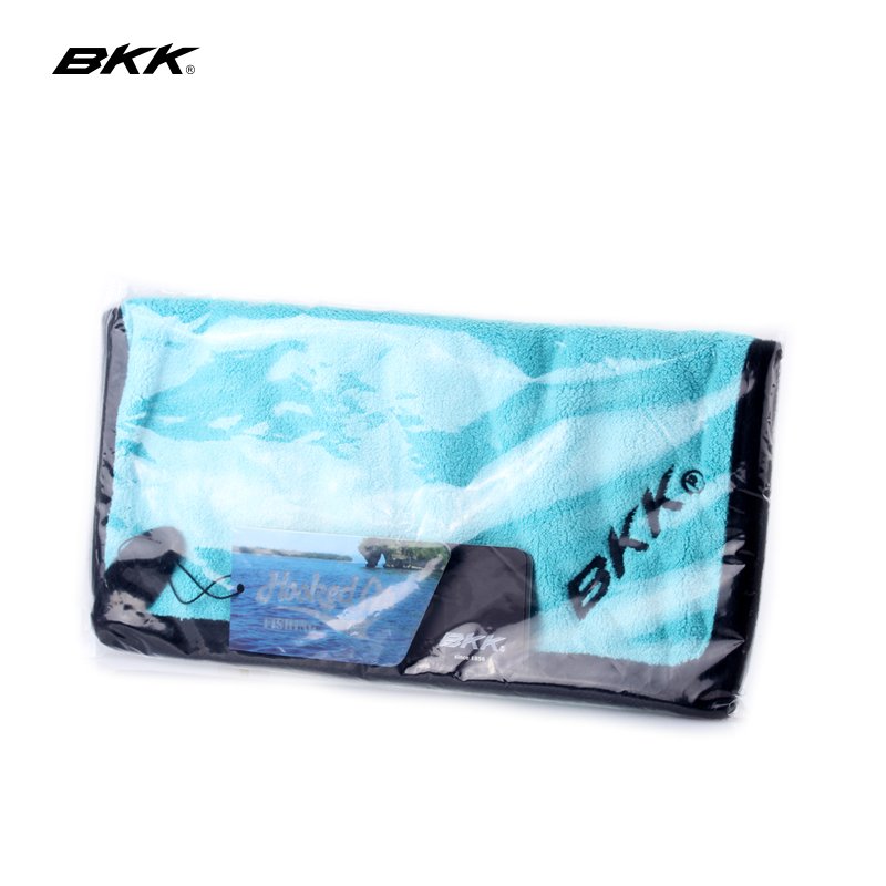BKK FISHING TOWELS WITHOUT STICKY BAIT TO WIPE TOWELS
