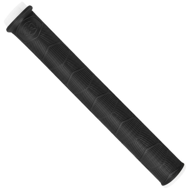 The new silica glue hand put an electric-proof slide around a fishing pole and a long pole