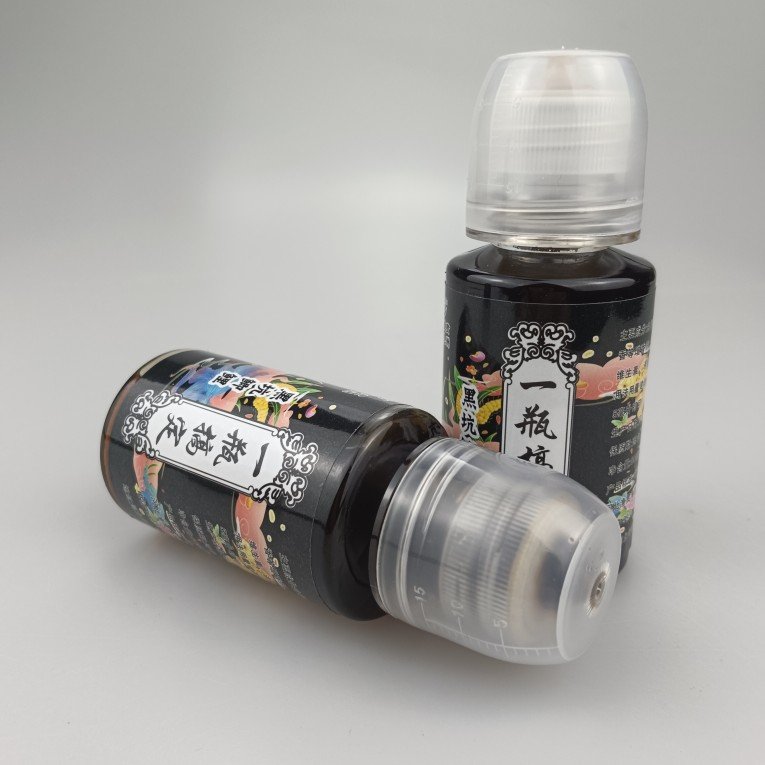 A bottle of a corset of corrosive baits, a small drug additive to attract fish for long periods of time