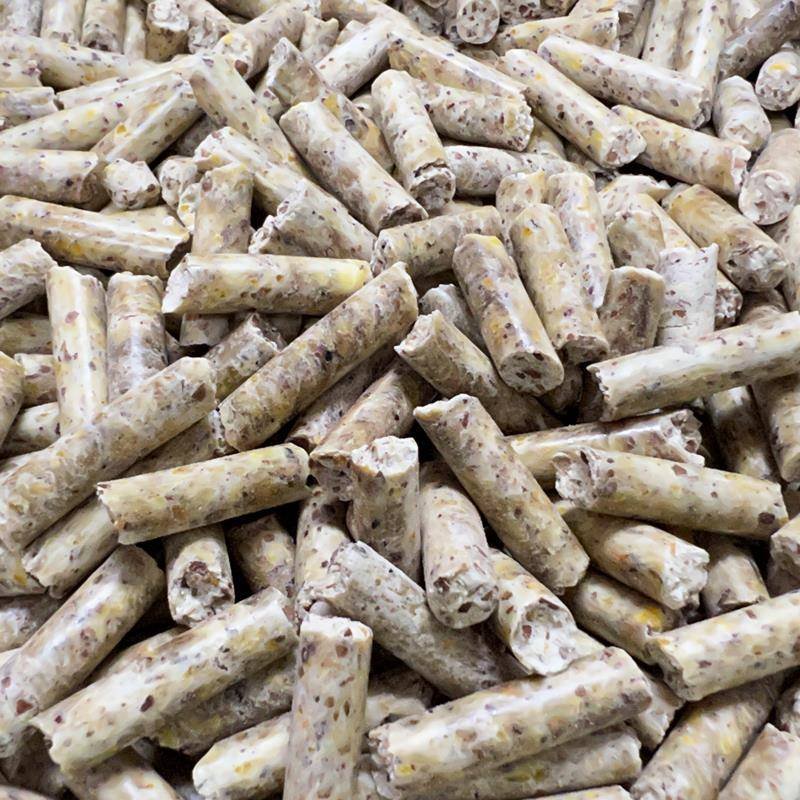 Japanese imports of high-quality sweet peas fishing for a green weed-brusher, a skating fish pit, a giant bait for the sap