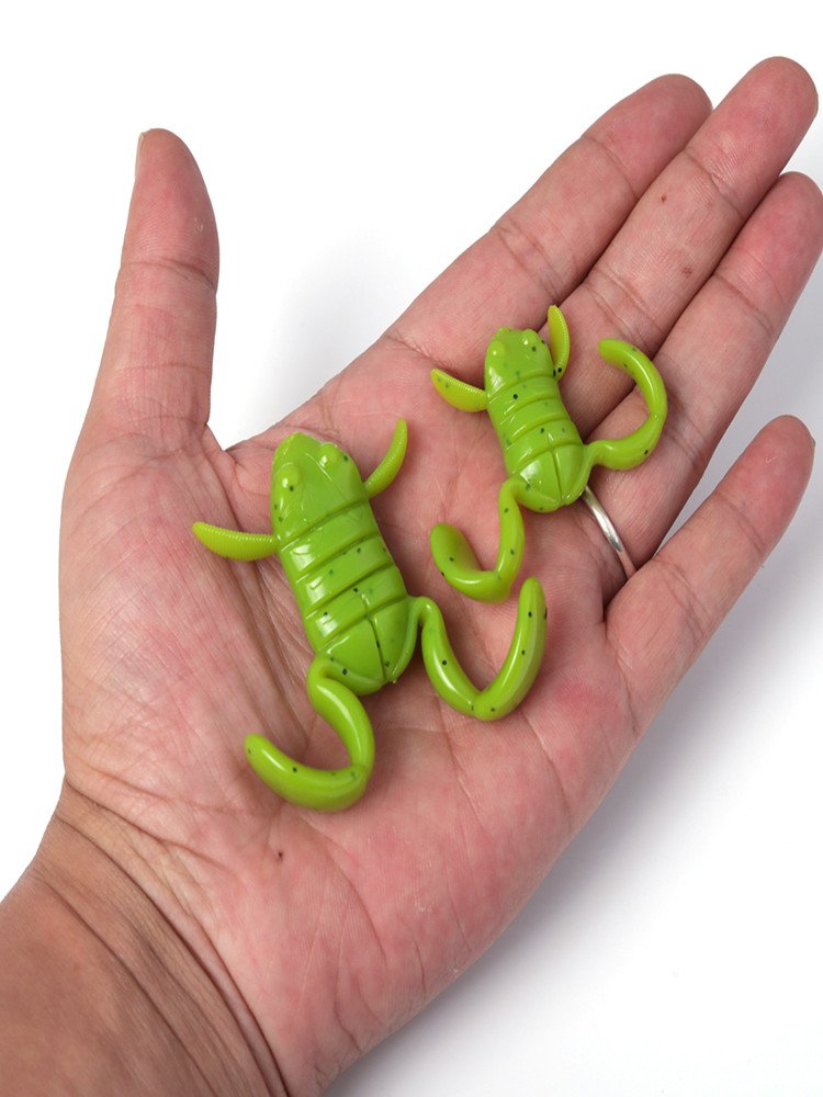 The new Frozen Thunder Frog kicks the Black Frog, the fake fish bait