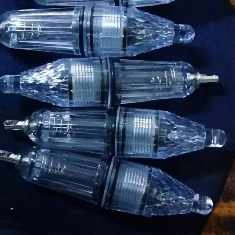 Battery seven-coloured fish headlights, fish-lighted bottom-fisher floats with long plastic sand