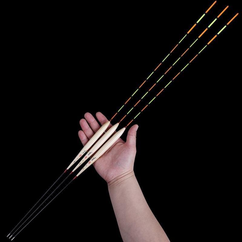 Mingfu's big reeds and long travels and drifts far away into the dark pit of the mackerel