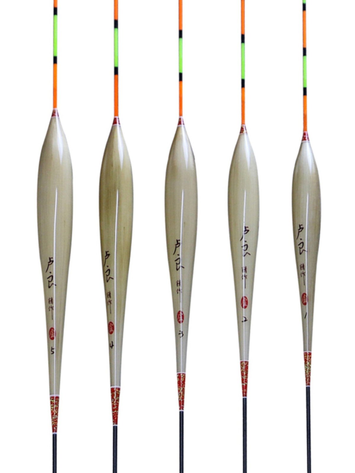The reed drifters are sharper and sharper and sharper than the water