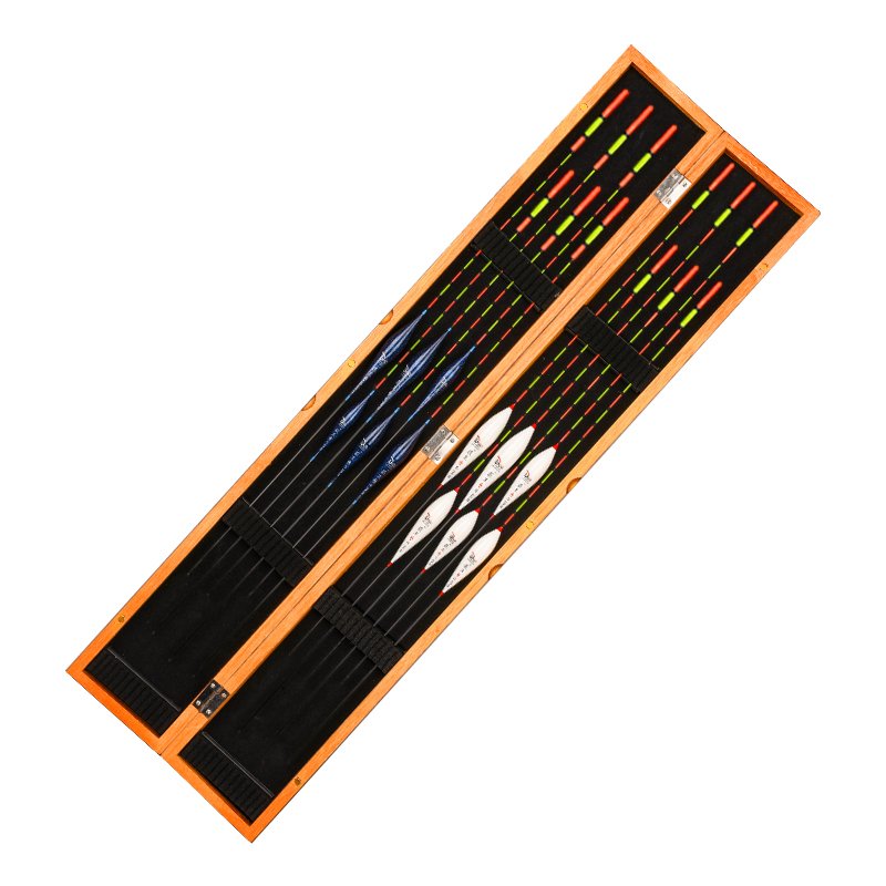 Nano-floating with a high-sensitivity float with a thick tail in the carp pool