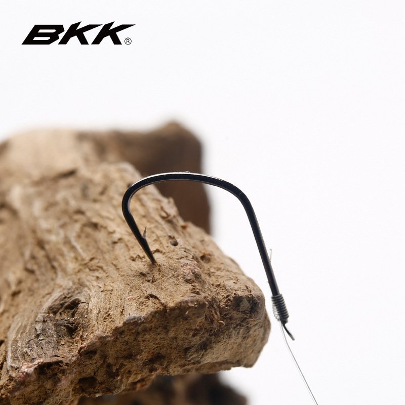 BKK COLD STEEL LEATHERTOOTHS, DOUBLE-COATED FISH HOOKS, AND A SET OF FISHING HOOKS