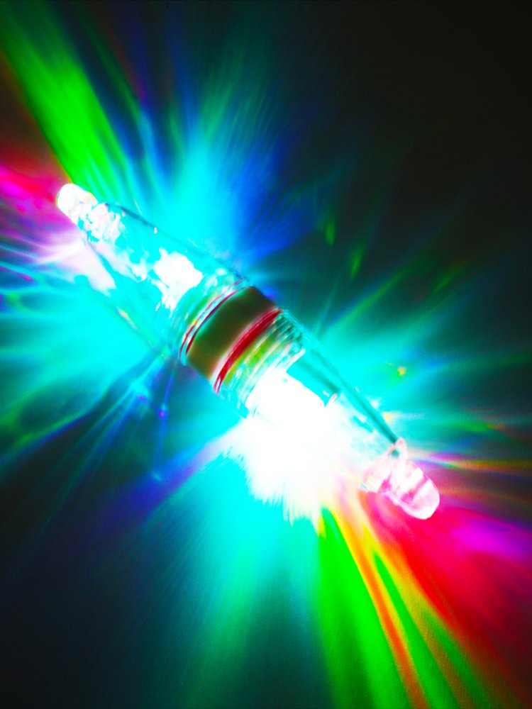 DEEP-SEA BOAT BAITS A SEVEN-COLOURED LED WATERPROOF LAMP HOOKS A FISH LAMP, WITH A FISH SLASH AND A FISH STALK