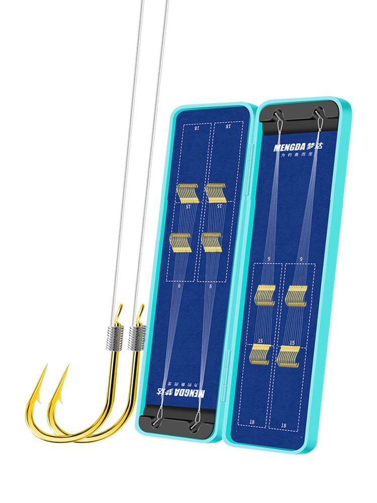 The hooks were tied to a chord of a chord and a cuff of a cuff of an Ignatian gold-stealing gear