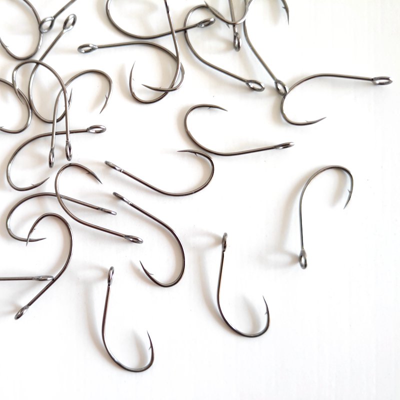We're going to play "WiRO" with "WiRO" 801, "Whee" 803, "Whee" 804, "Whee" 805." A fish hook