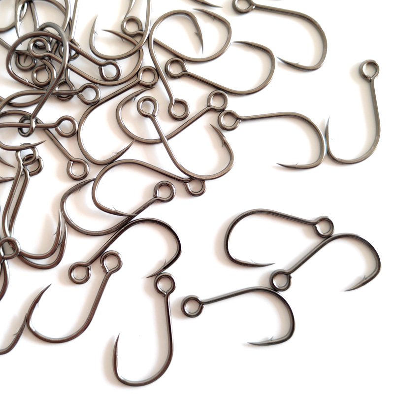 We're going to play "WiRO" with "WiRO" 801, "Whee" 803, "Whee" 804, "Whee" 805." A fish hook