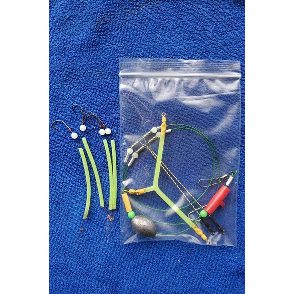 New boat for night-sight, white fruit hooks, steel silk horizons, entangled around sensitive fish hooks