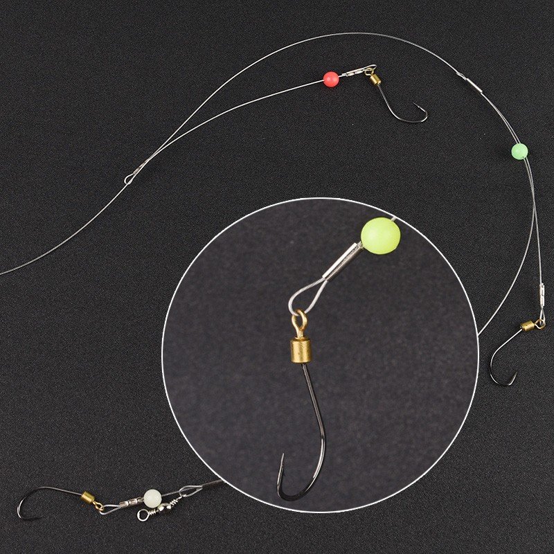 a fish hook-and-coo team that's not entangled in a wire-wire-coated liner