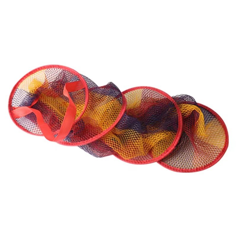 The wild fishing can take the little fish-pants, the little eye-nets, to protect them from the high-speed dry folding of fish-push bags