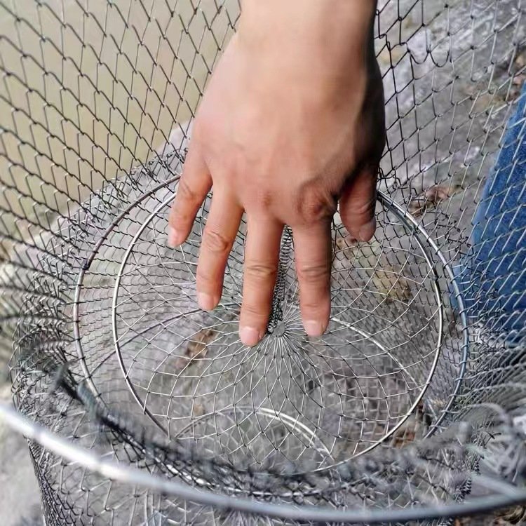 Small, 2024 new soft-stealed, floating, corroded fish live fish, specialized in yellow spicy and wild fishing