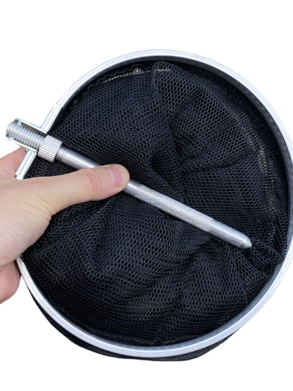 The wild fishing can take the little fish-protected little eye-nets to protect them from the high-speed dry folding of the stream of fish-fishing bags