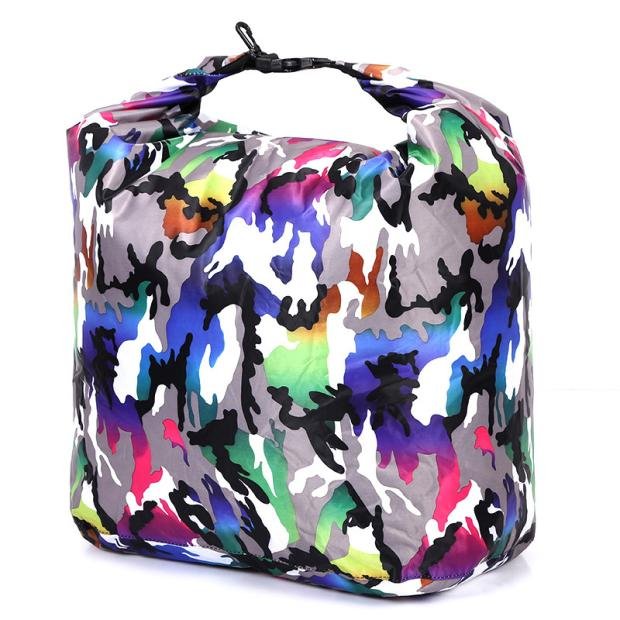 A fish bag with a thick, grind-resistible fish bag and a hand to fold a fish bag and a fish bag