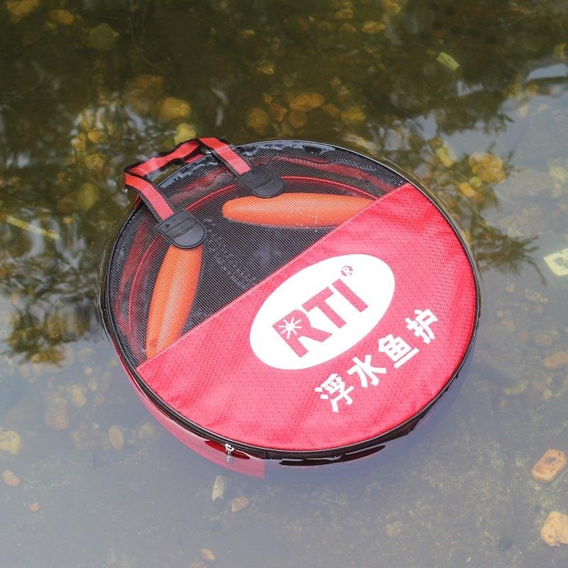 Fish coated with glued water net and bagged with drums of net fish