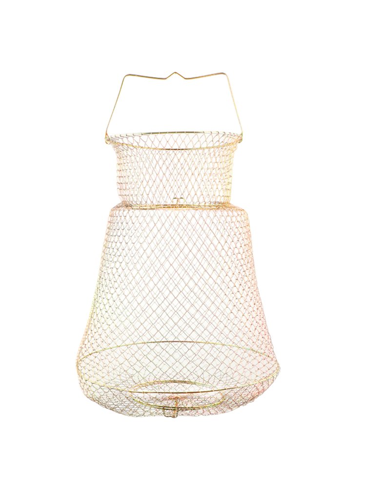Folding of steel-wireed fish nets and fish-covered, stainless steel fish cages so weave and dry small fish