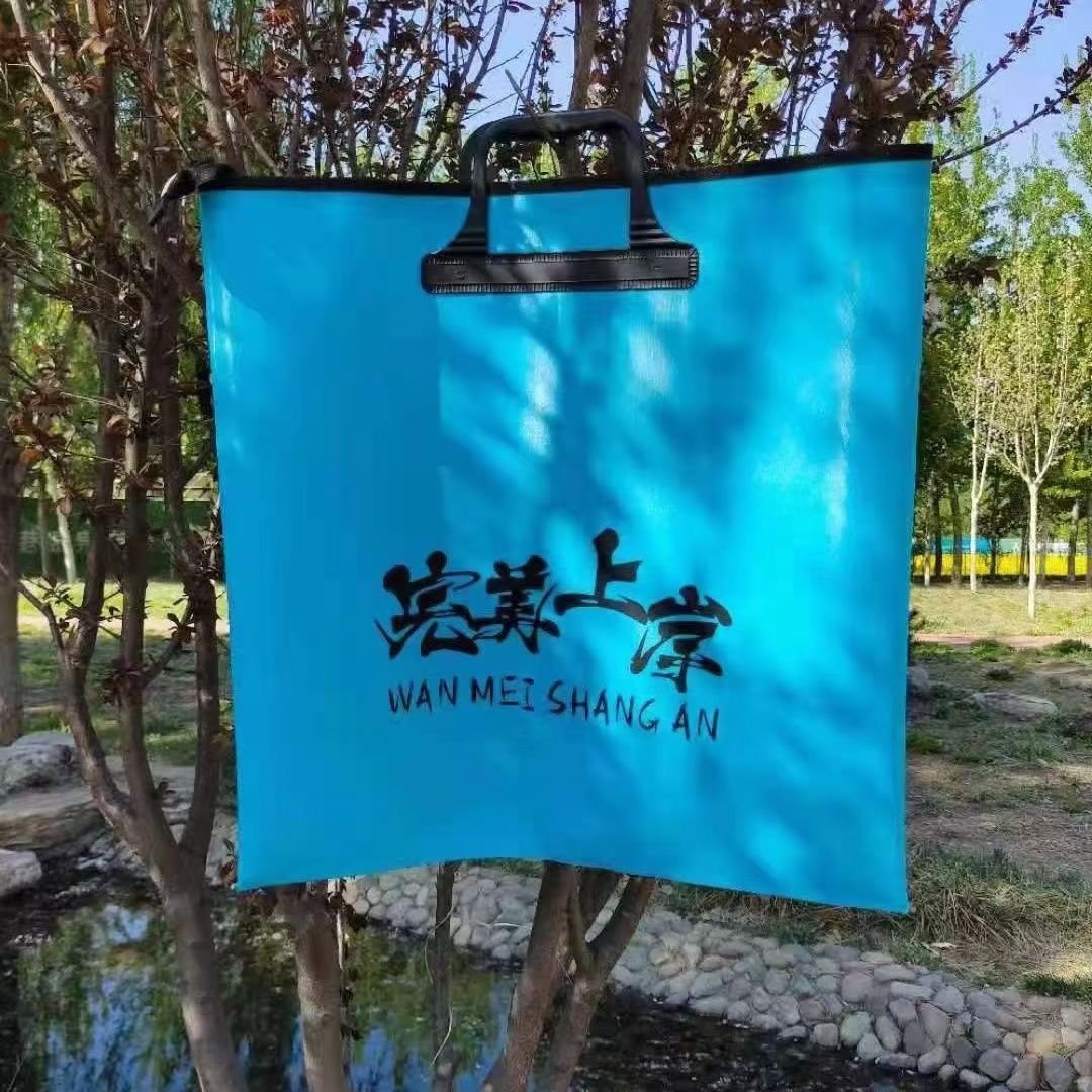 Upgrading of multifunctional waterproofing of fishing gear in a thicker bag