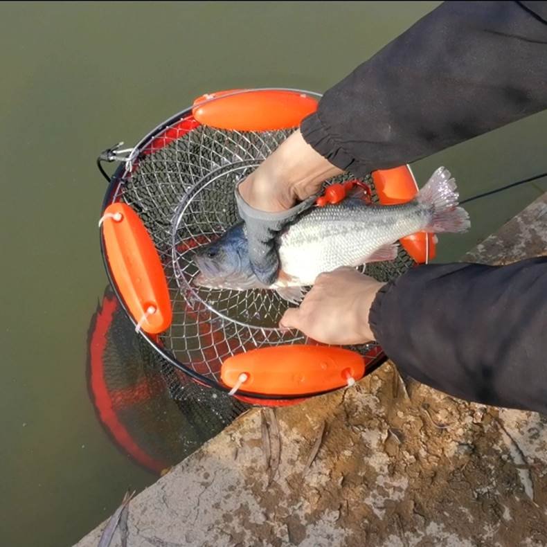 THE NEW MONEY FOR THE PROTECTION OF THE RTI SEAFISH IS USED FOR FISHING WITH THE RUBBER-COATED GILLFISH GILL STREAM