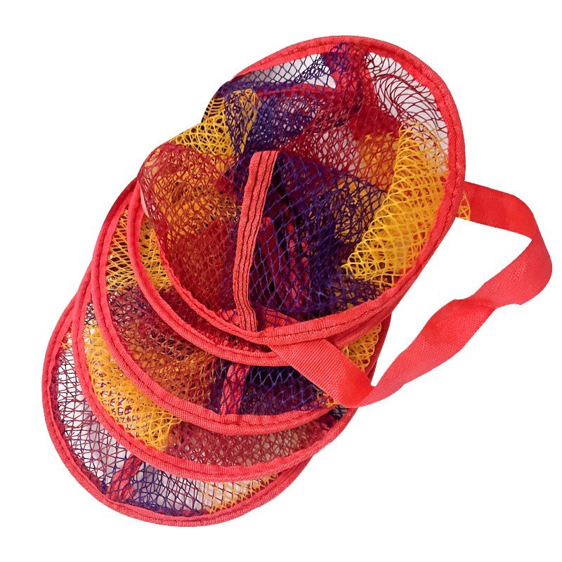THE MINI 15CM LITTLE FISH NET IS SO LIGHT THAT IT TAKES US TO CATCH A STREAM OF LITTLE FISH BAGS TO STAND AT THE WATER'S ENTRANCE