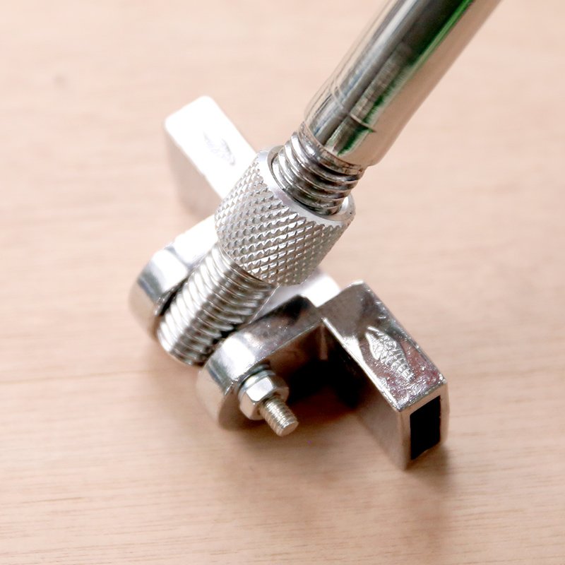 weighted fish, stainless steel, and fittings for a one-way locator stand, and a grinding ring net