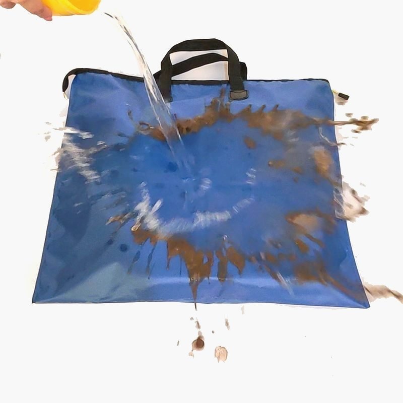 Folding of hand-held fishing bags multifunctionally and thicker water-protected fish drums loaded with drum fishing gear