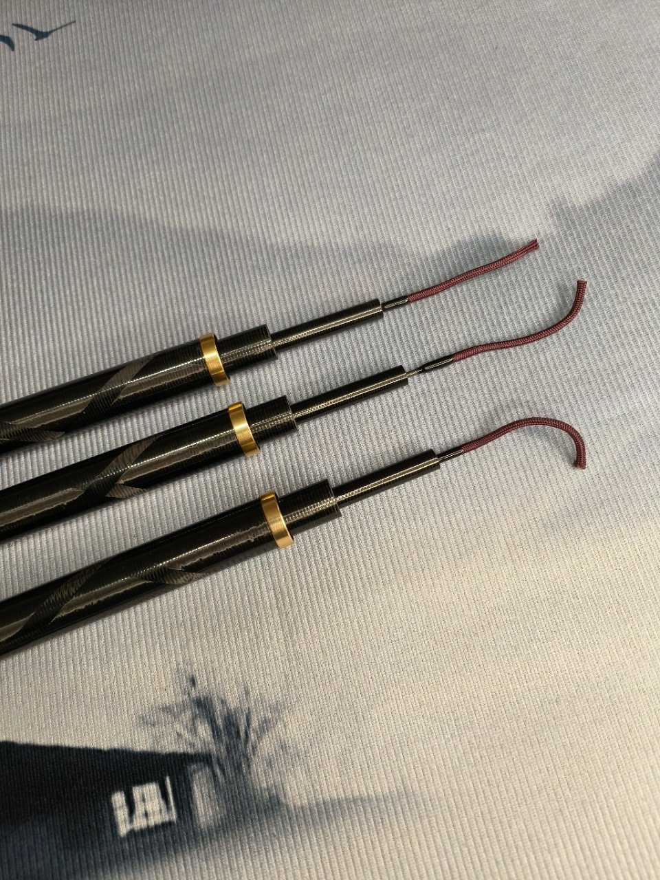 8H CROSS-CARBON BELT POLES ARE VERY HARD TO USE