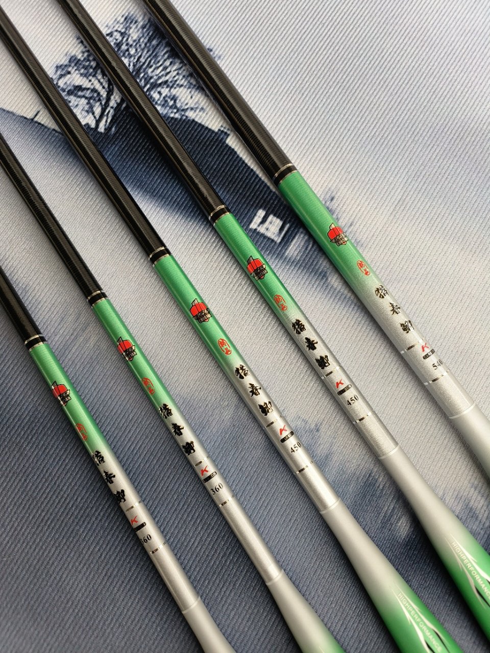 New item 37 sets the scavenger rods of the crawfish poles, which are so light and so hard, that they're 2.7-6.3 metres long, recreational and wild