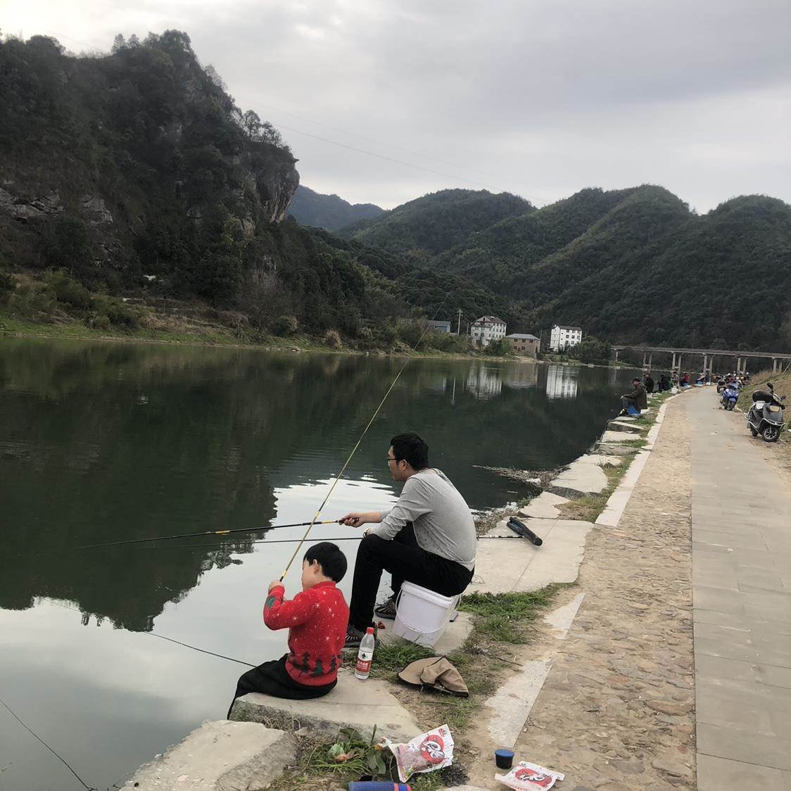 ♪ Cremite pole fishing ♪