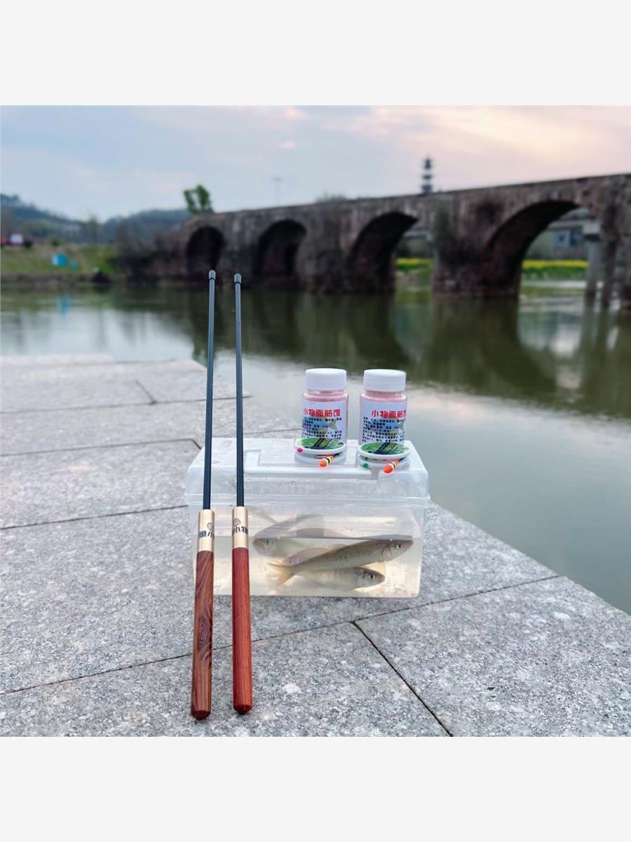 Han Ding's little fish is fully equipped with hand-made micro-fish poles and new family outside the house