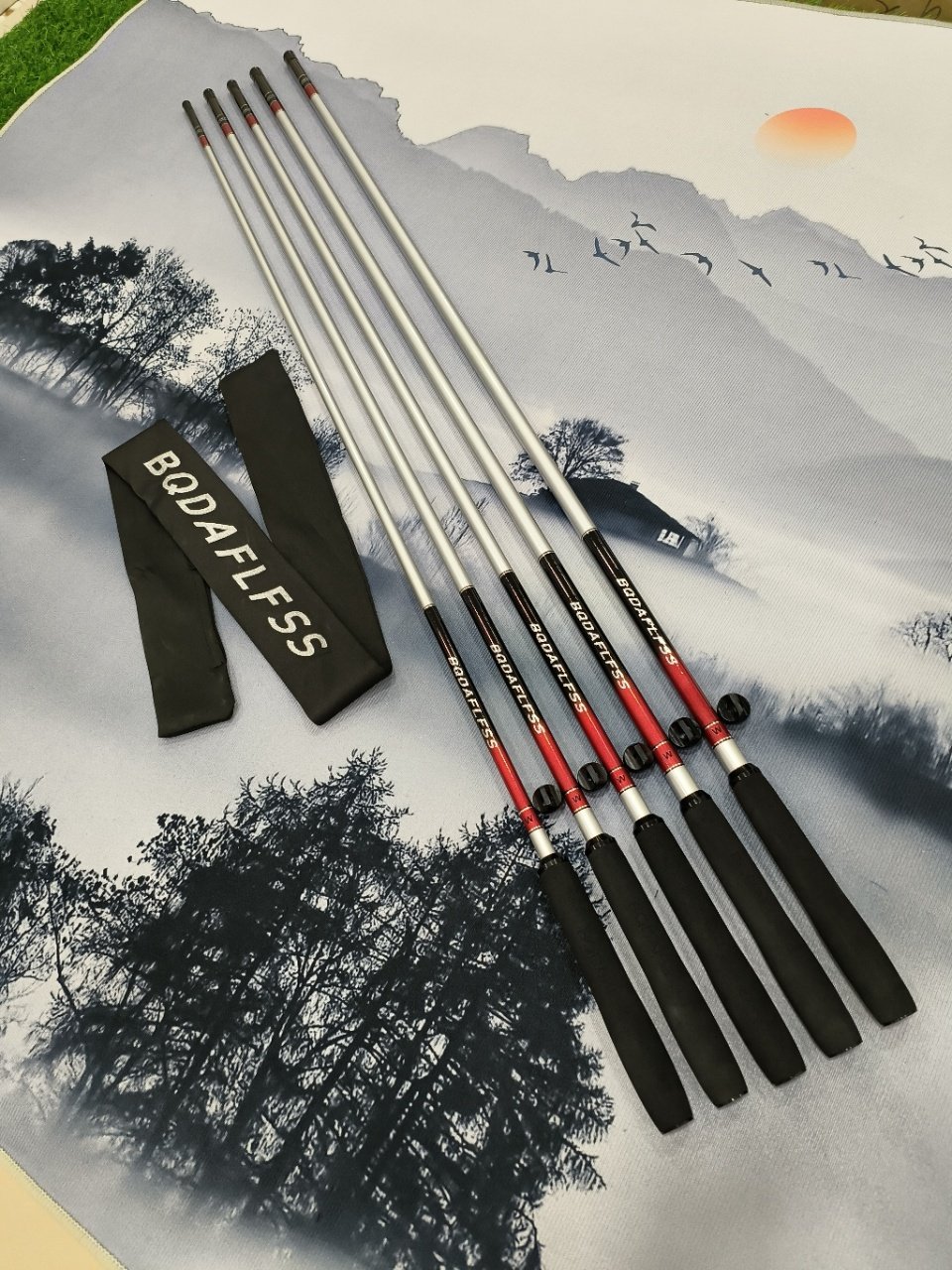 THE NEW BQDAFLFSS 19 IS A HIGH-CARBON, SUPER-LIGHT, COMFY, SMOOTH-FIELD POLE
