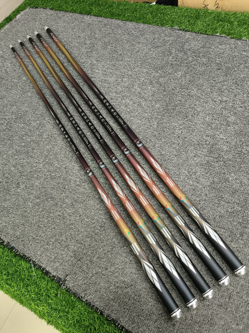 THE NEW SPECIAL-PRICED HIGH-CARBON SUPER-SLIGHTLY HARD-CORE 6-H-SQUARE-FISH RACES A COMPREHENSIVE FISHING POLE