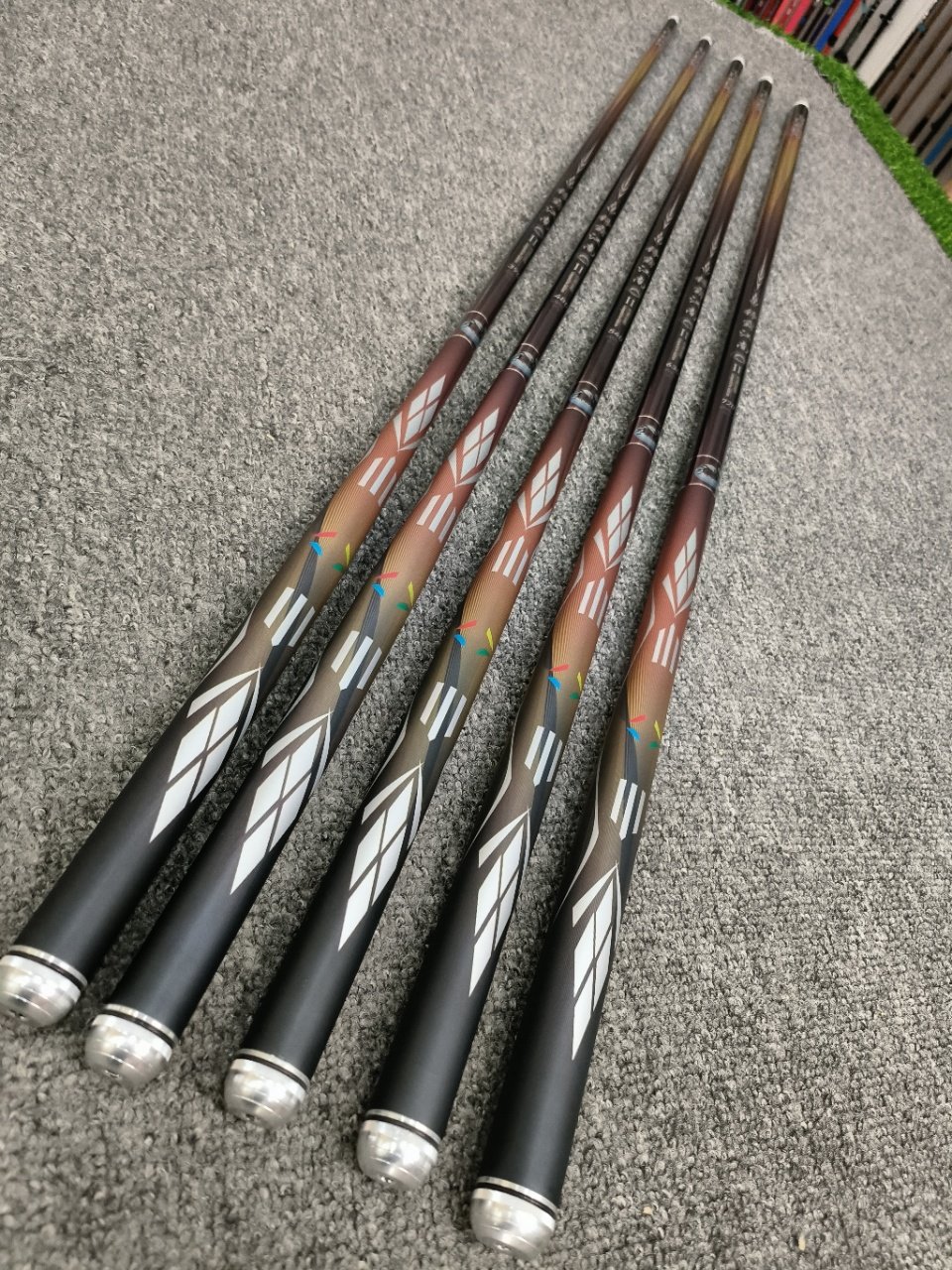 THE NEW SPECIAL-PRICED HIGH-CARBON SUPER-SLIGHTLY HARD-CORE 6-H-SQUARE-FISH RACES A COMPREHENSIVE FISHING POLE