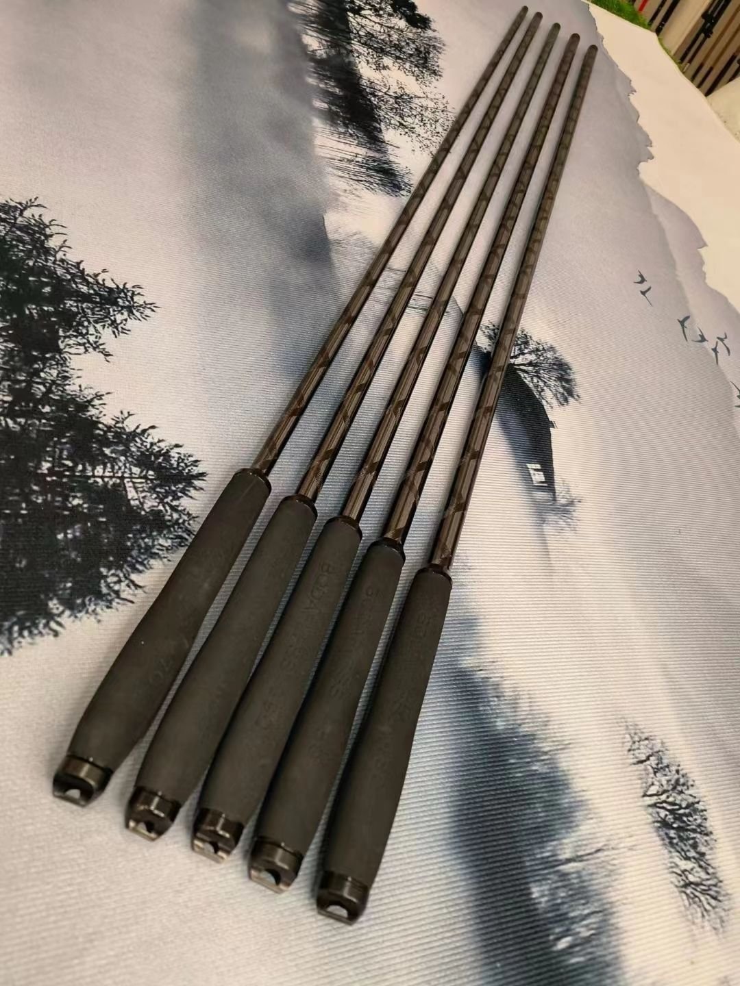 Black stick cross-carb, 19-trinkled super-rigid poles, carp