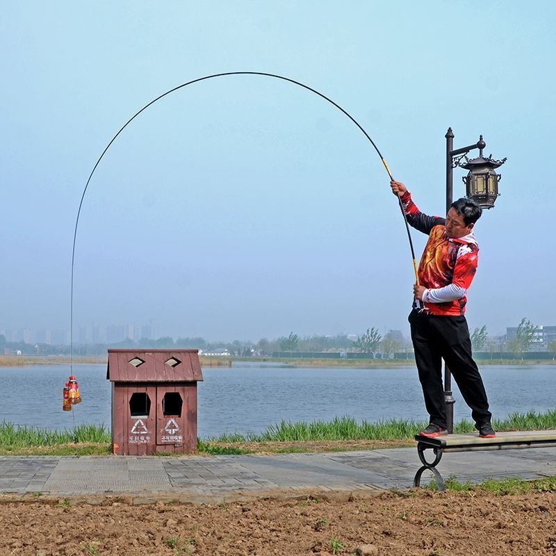 The Hamptons' rods are a full set of 4.5 meters of carp poles