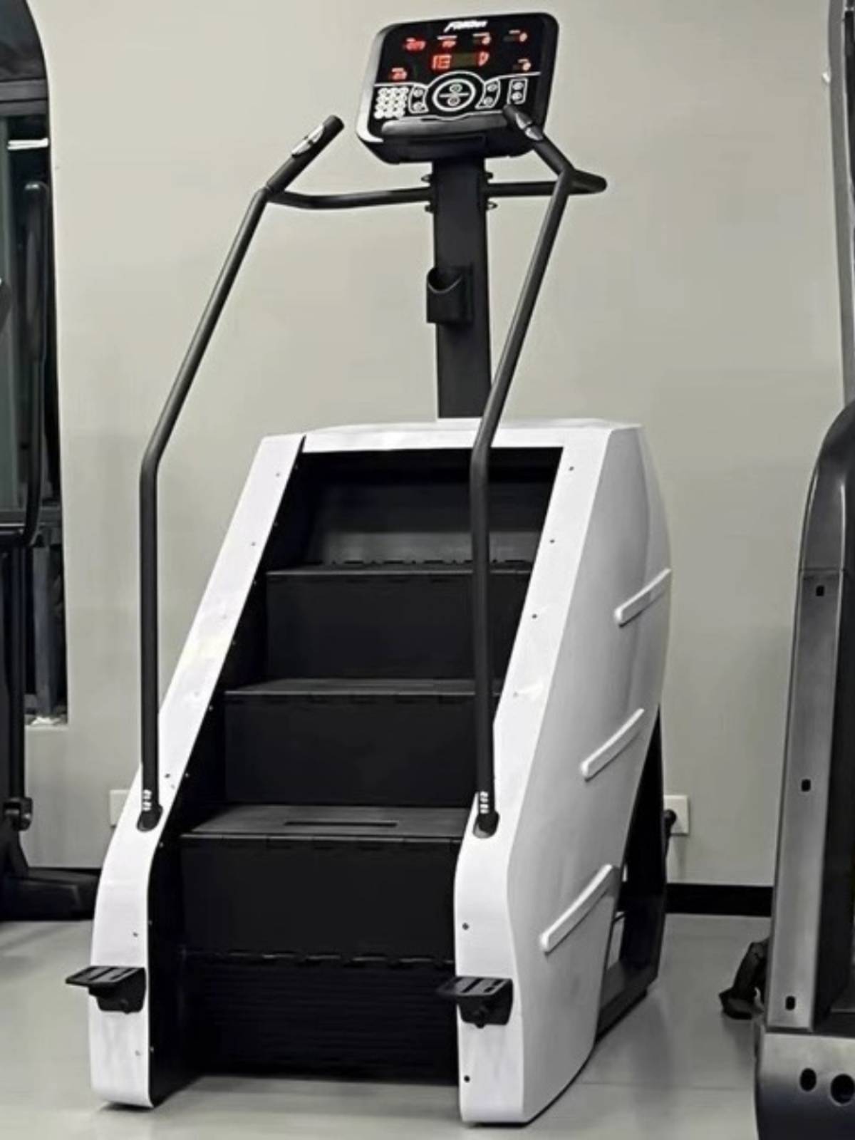 New commercial climbing staircase machine gym studio aerobic sports climbing machine climbing machine home fitness equipment