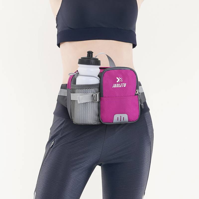 A running waist bag, a men's and women's outdoor sports kettle, a multi-purpose marathon kit, with a mountain-mounted mobile phone to protect the back of the water