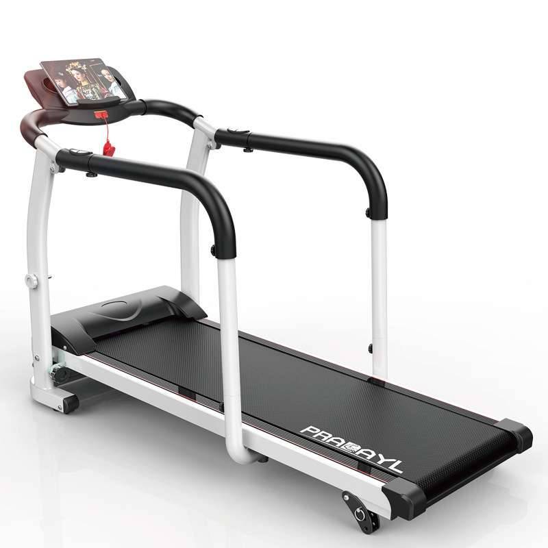 Runners use old-age walkers to exercise their body and body recovery indoors to train new safe-runners