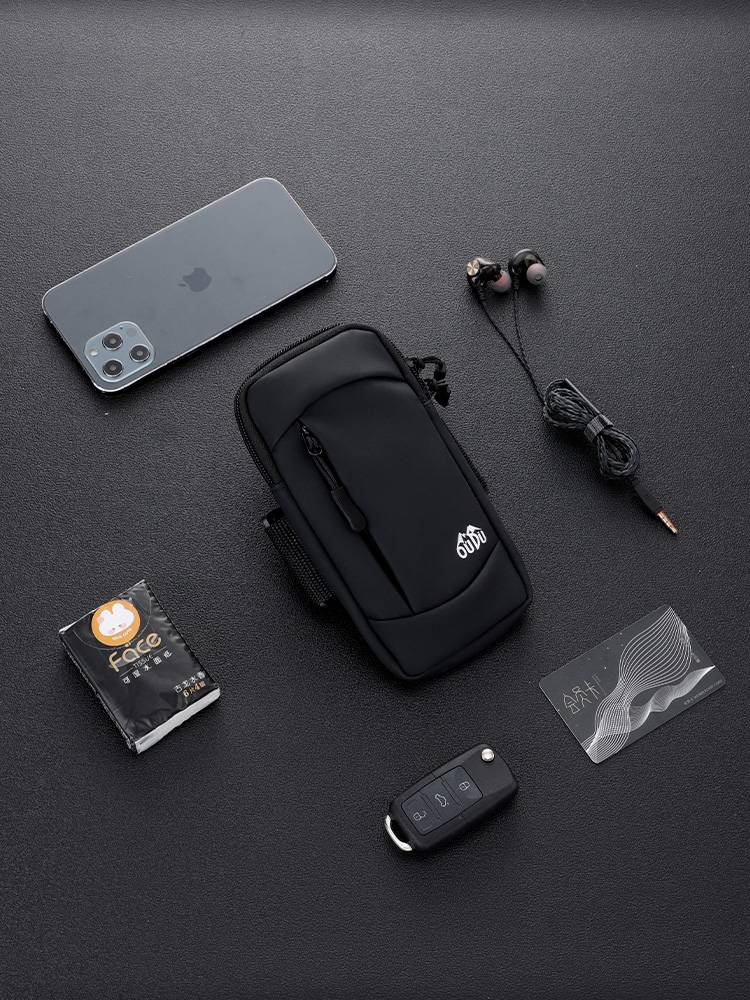 A running phone, a bag of arms for men and women in the morning