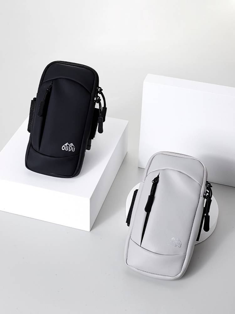 A running phone, a bag of arms for men and women in the morning