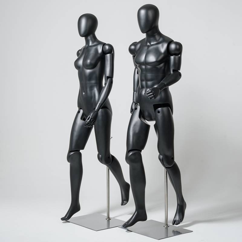A multifunctional display of human robots in a running modeling tool for a man's body. Model